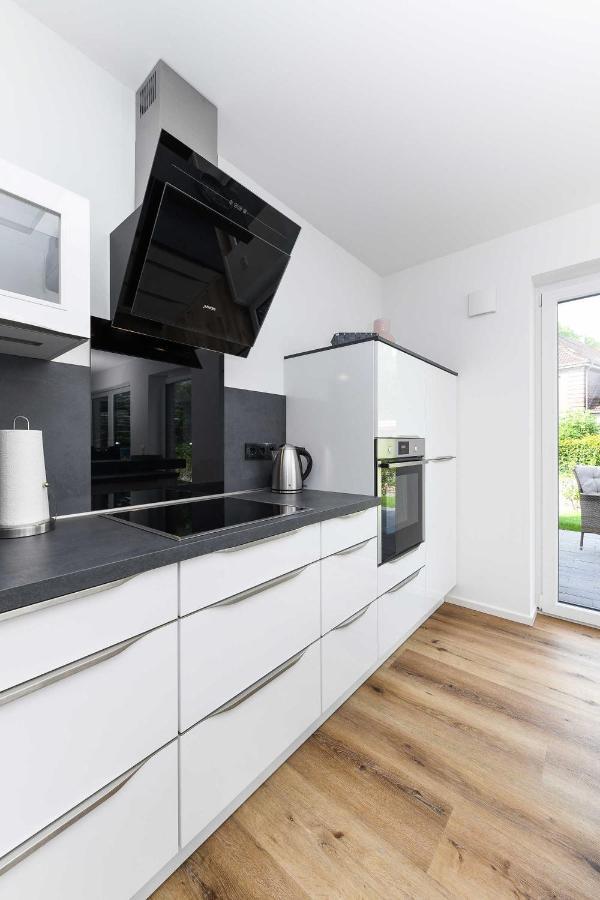 Ferienhaus Friesentraum エセンス エクステリア 写真